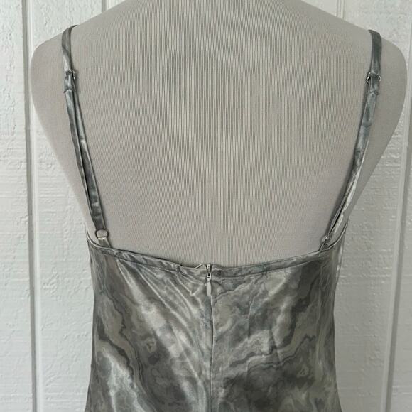 Forever 21 Women Sleeveless Slip Dress Party Holiday Cocktail Silver Size Small - Picture 8 of 8